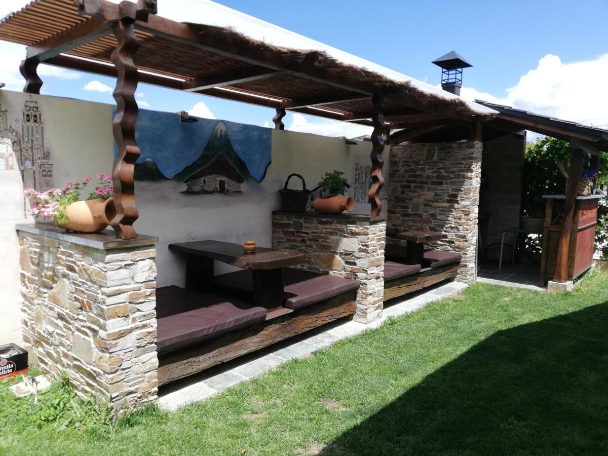 Albergue La Medina De Camponaraya Εξωτερικό φωτογραφία