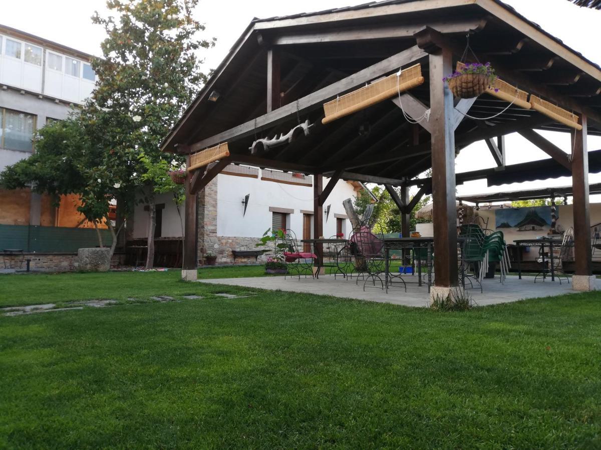 Albergue La Medina De Camponaraya Εξωτερικό φωτογραφία
